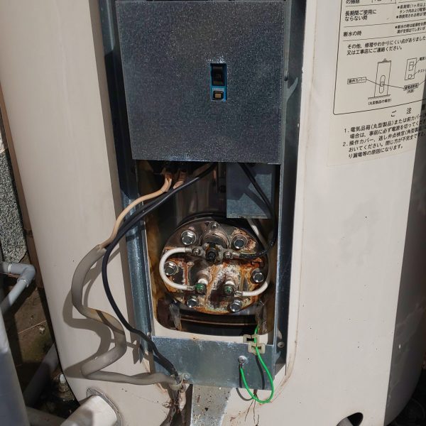 日立：電気温水器：BES30A:水漏れ修理AFTER